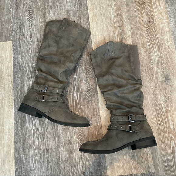 WHITE MOUNTAIN Slouch Lexi Knee High Riding Boots Grey Wide Shaft Size 11 - Picture 2 of 9